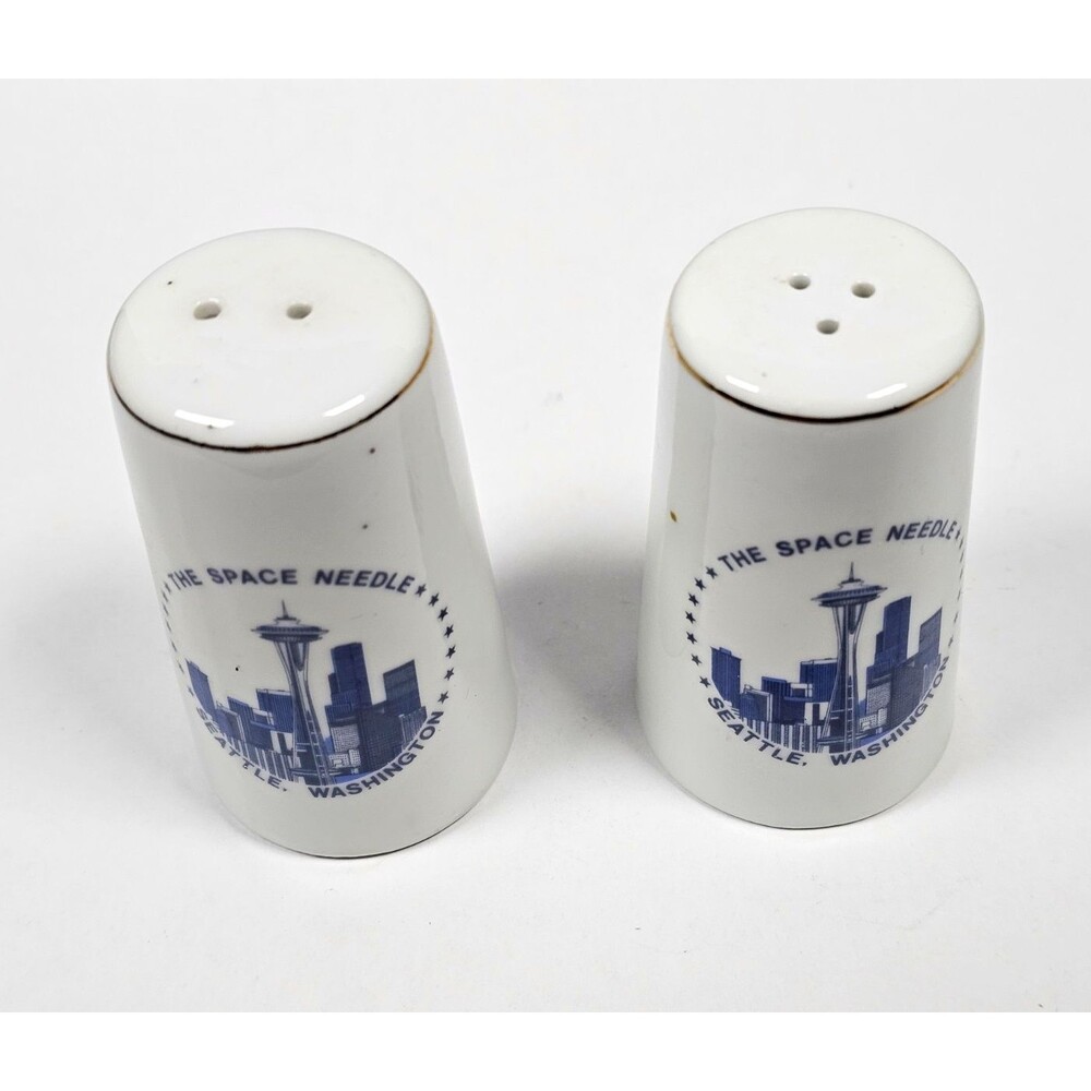 Seattle Space Needle Salt Pepper Shakers Ceramic Souvenir Set of 2 White Blue